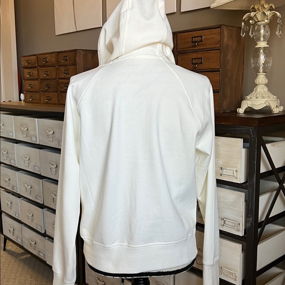 NWOT Old Navy Women's Off White Dynamic Fleece Quilted Jacket - Picture 2 of 12